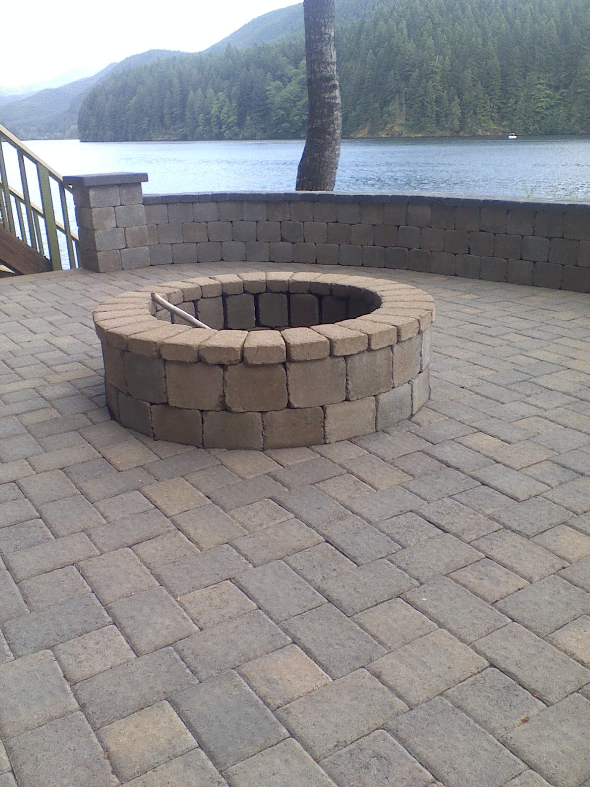 Fire pit on Detroit lake