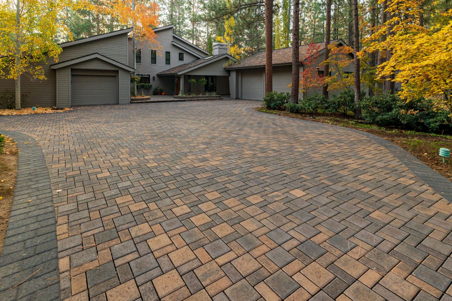 Landscape Advantages of Permeable Pavers in Rainy Climates | DIY