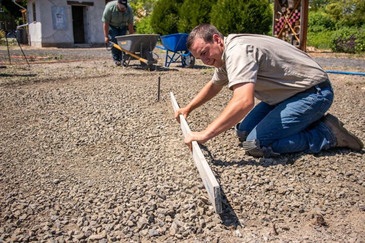 How to Lay a Circular Patio | Hardscape Basics | Western Interlock