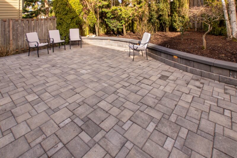 How to Choose the Right Paving Stone for Your Hardscape | DIY