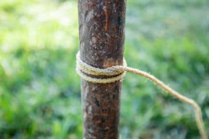 How to Tie a String Line on a Stake | Western Interlock | DIY