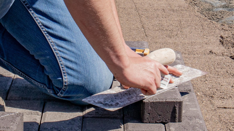 Mired Tile How to Miter a Corner and Edge | Western Interlock | DIY