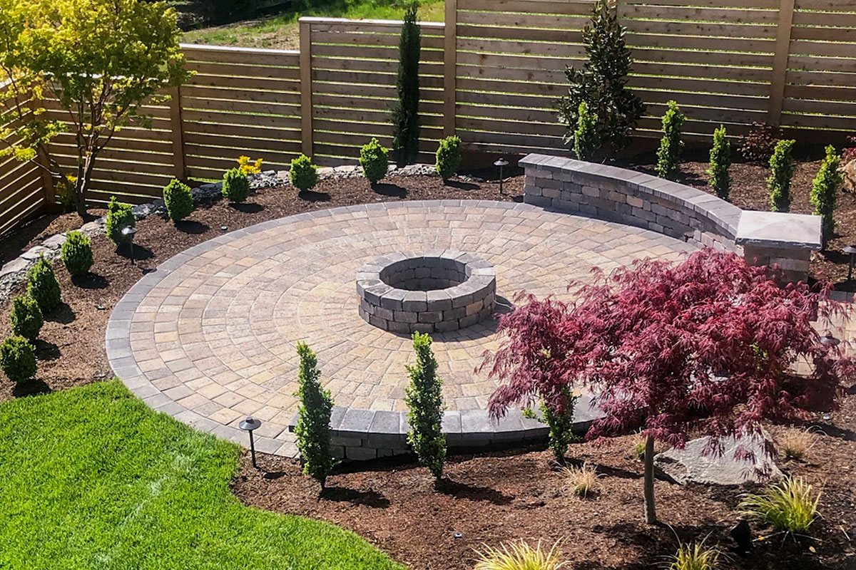 Circular Paver Patio Kit With Fire Pit, Brick Paver Fire Pit Designs