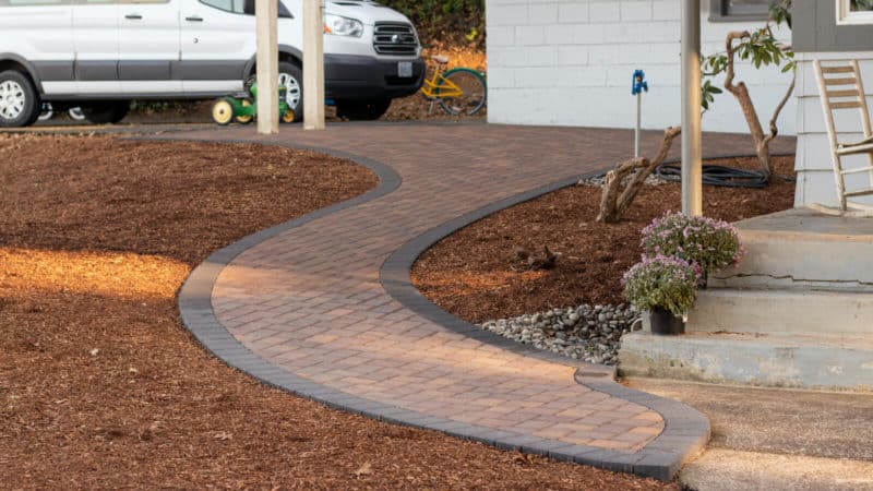 How to Choose the Right Paving Stone for Your Hardscape | DIY