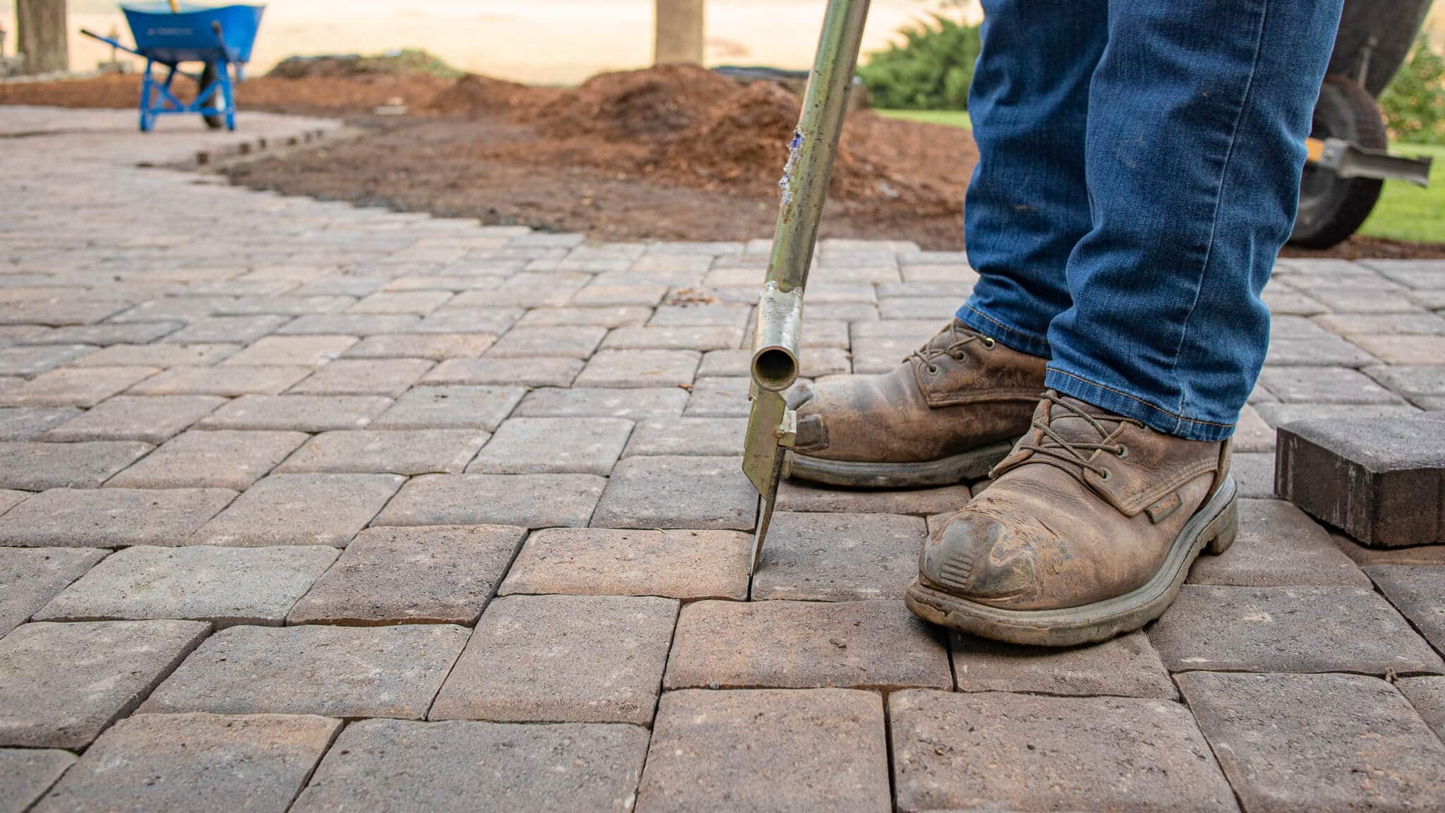 How to Lay a Curved Paver Walkway at Home Western Interlock