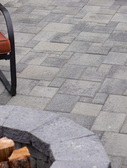 Leiden paving stone gray cambridge blend patio paver