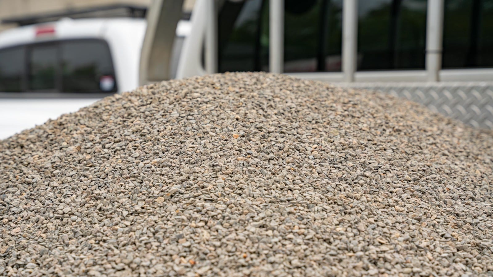 How to Lay Concrete Interlocking Paving Stones Over a Permeable Base