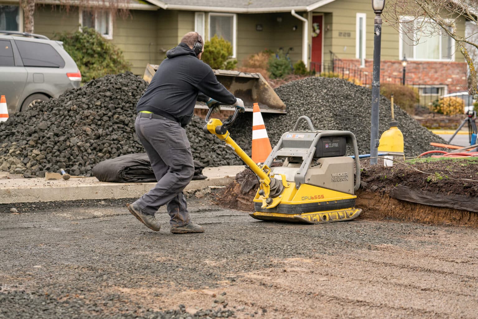 How to Select a Compactor for a Paver Base | Western Interlock