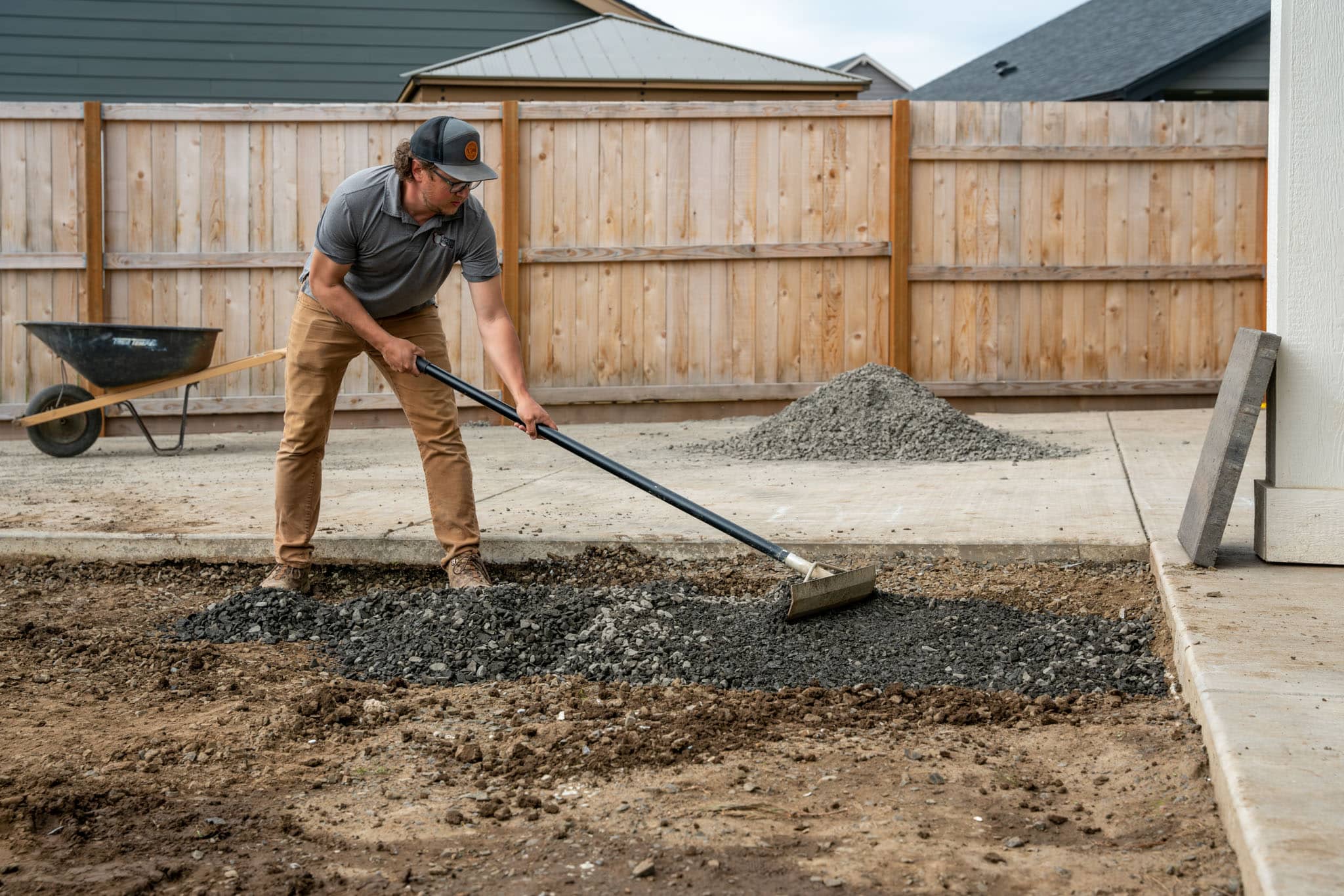 How to Install a Stepping Stone Walkway with Pavers