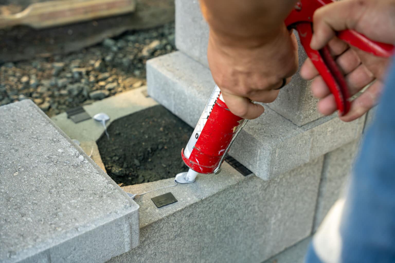 How to Retain a Steep Slope with Retaining Wall Blocks | DIY