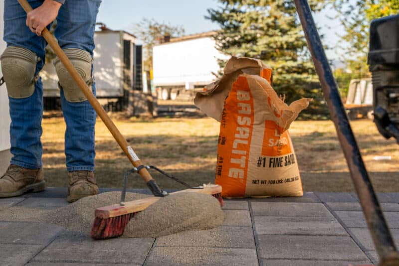 5 Ways to Fill Paver Joints Western Interlock